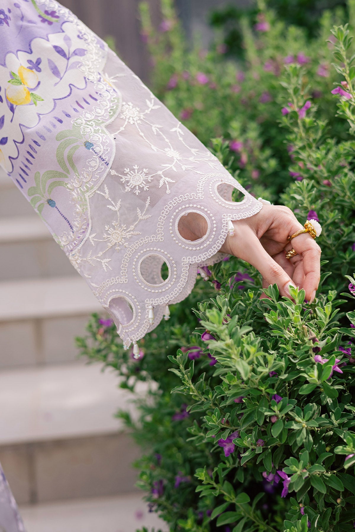 Nureh | Raha Lawn | NE-258, image 5