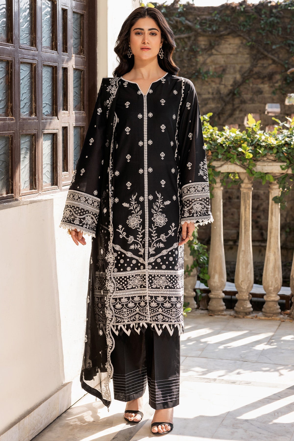 Farasha | Summer Weaves Embroidered Lawn | Midnight Glow -  Farasha Ladies Clothes - Original Designer Dress - House of Maryam