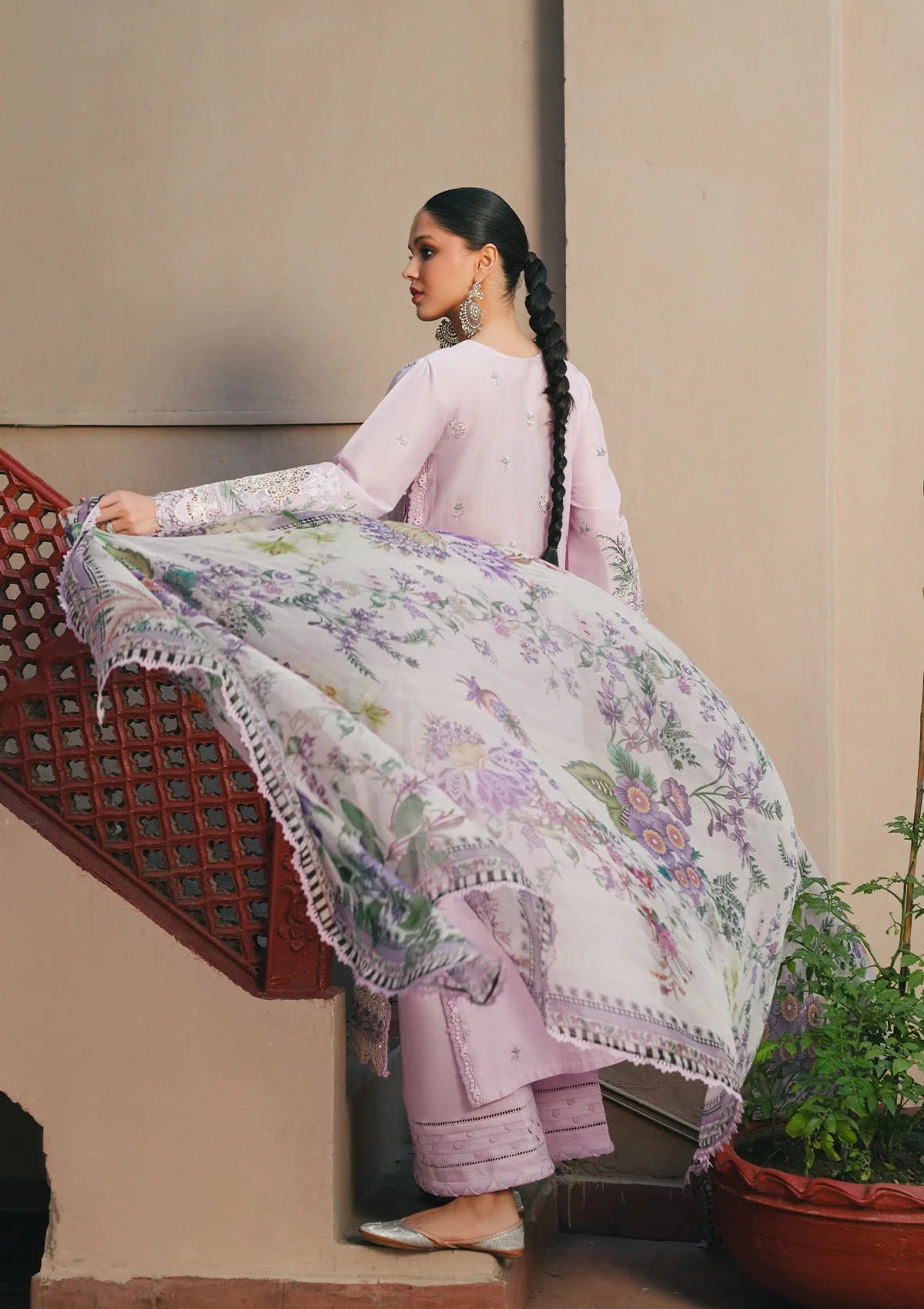 Kahf Premium | Ek Fasana Luxury Lawn 26 | KLB-4A MEHAK, image 2