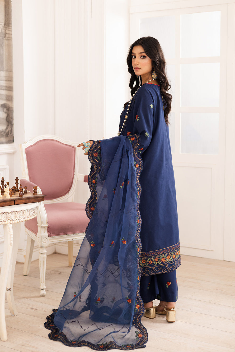 Maryum N Maria | Mira Luxury Lawn | PARESTOO - FS50109 -  Maryum N Maria Ladies Clothes - Original Designer Dress - House of Maryam