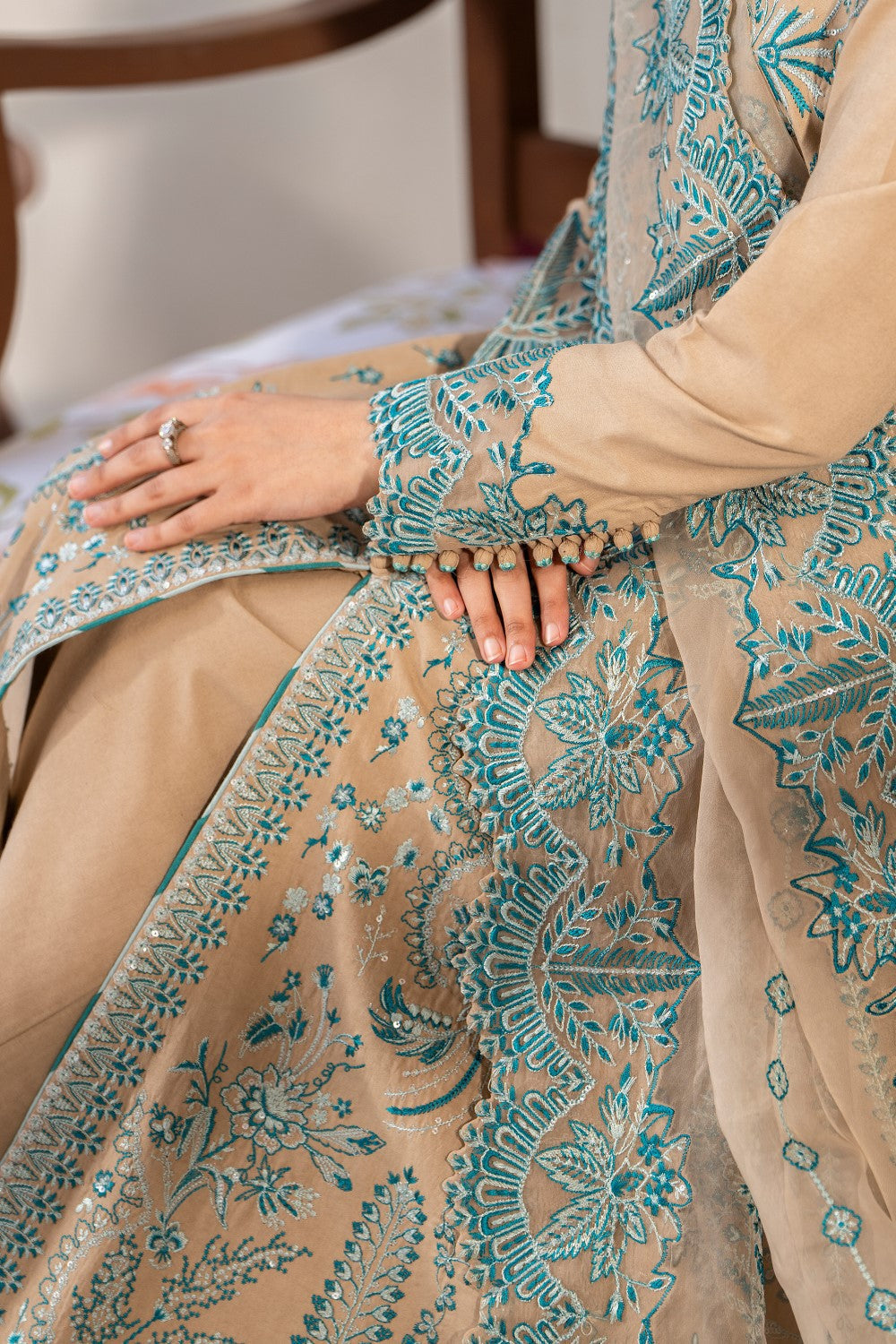 Maryum N Maria | Luxury Lawn 25 | ASHYA - MS50119 -  Maryum N Maria Ladies Clothes - Original Designer Dress - House of Maryam
