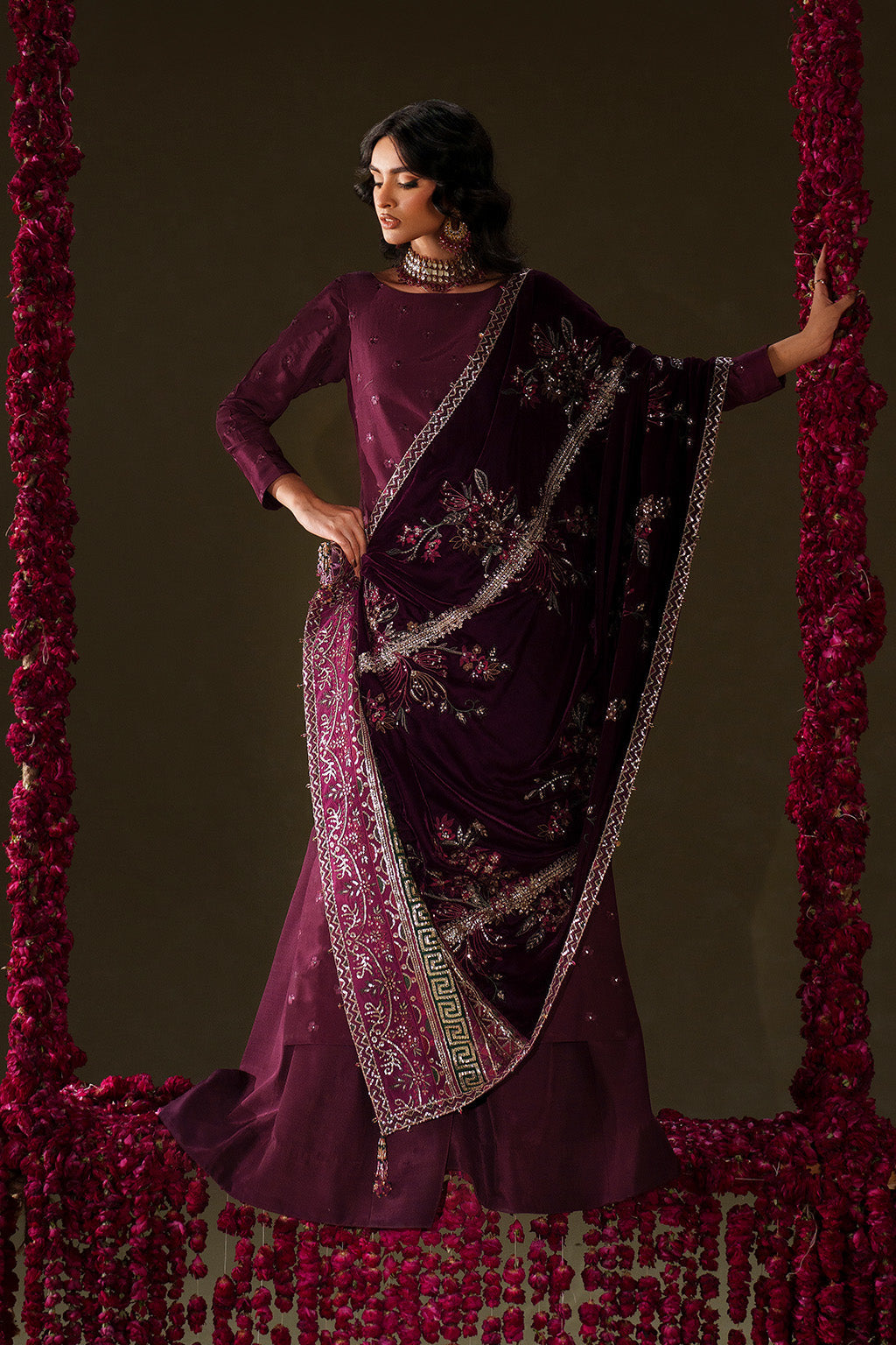 Iznik | Velvet 25 | IV-68 Embroidered Velvet, image 5