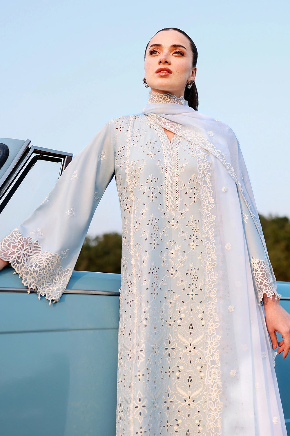 Azure | Luxury Lawn 26 | Day Dream, image 3