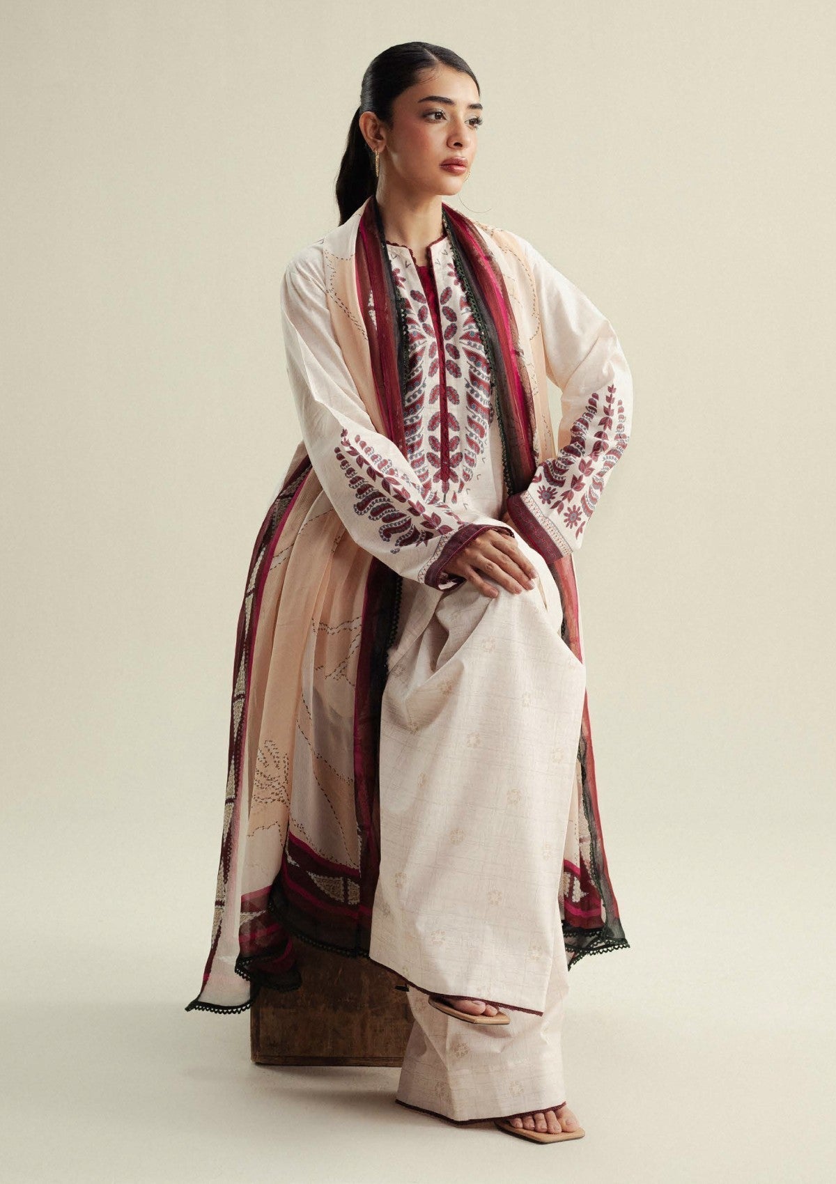 Zara Shahjahan | Coco Prints 25 | Lilt-7B, image 4