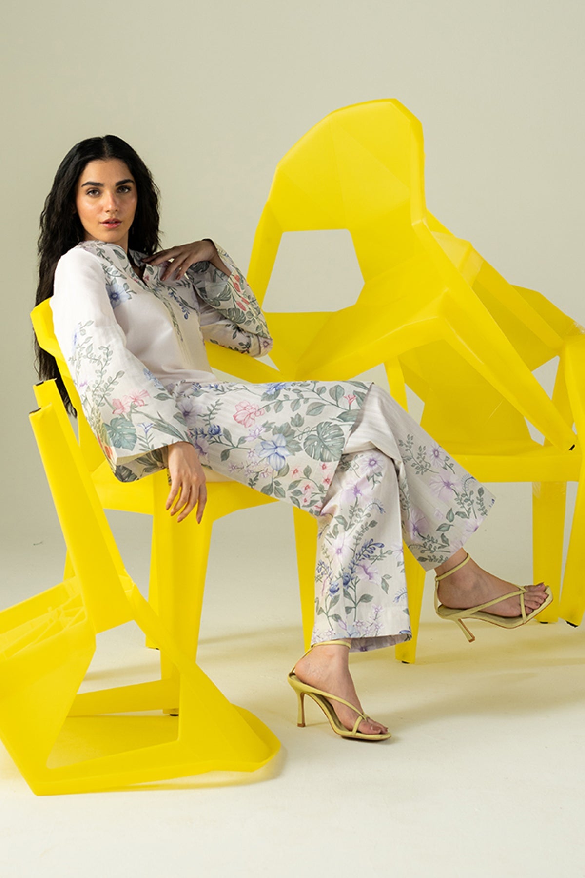 Afrozeh Creamy creamy white lawn co-ord set, photo 3