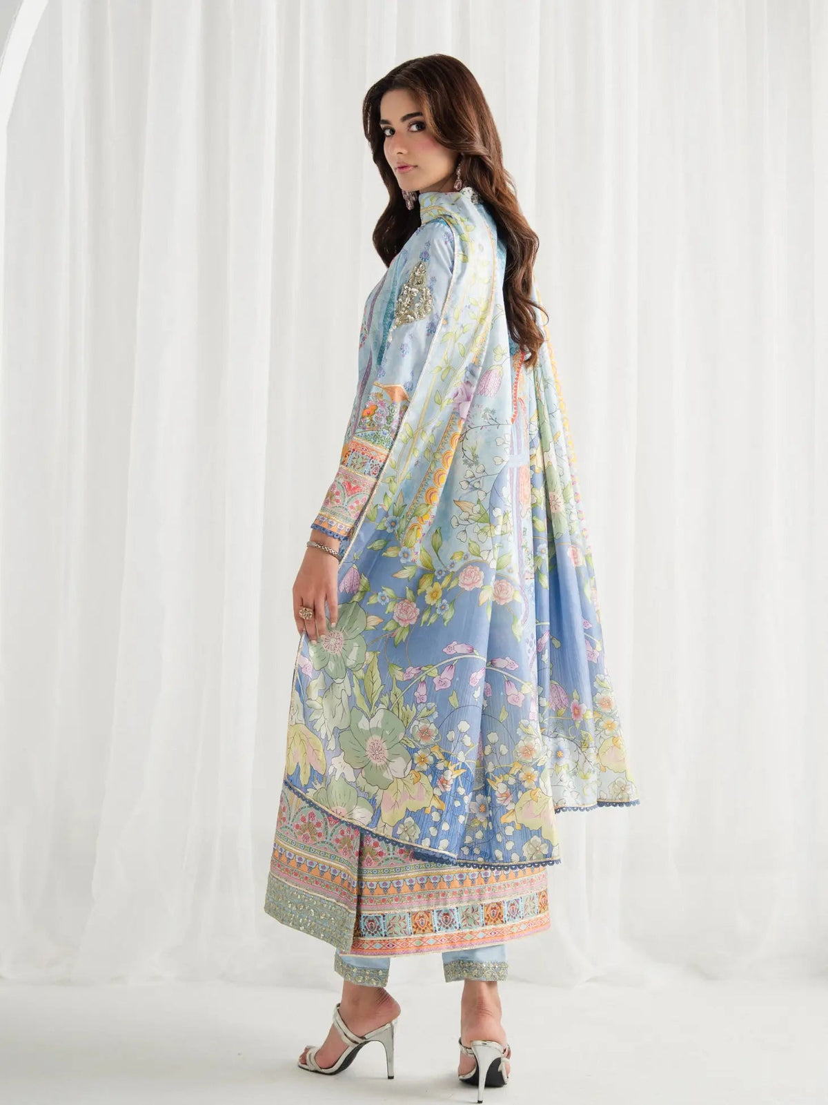 Gulaal | Aira Printed Silk | Misty, image 2