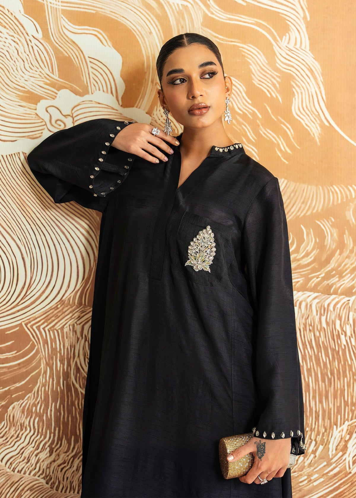 Mahgul | Whispers of Silk | Black Diamond-5