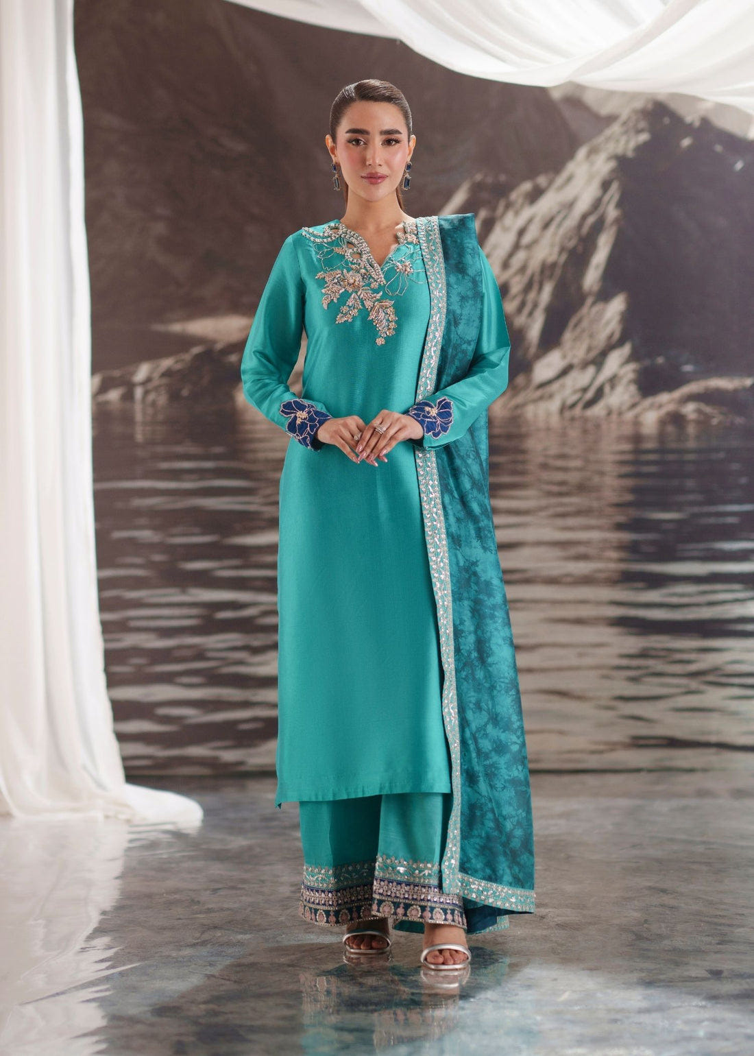 Mehak Yaqoob | Enchante Luxe Edit | Lumi