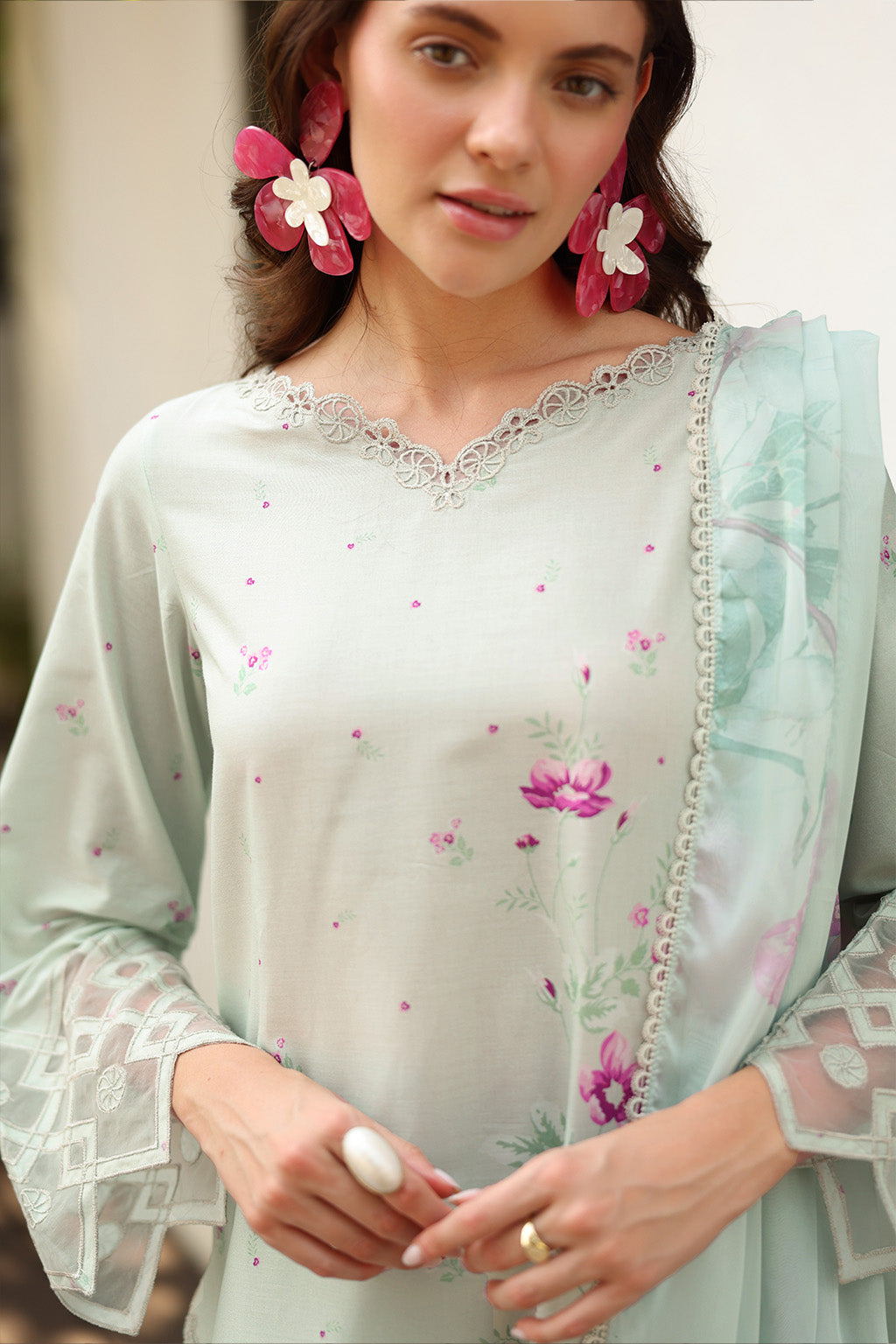 Iznik | lawn 26 | UE-500, image 3
