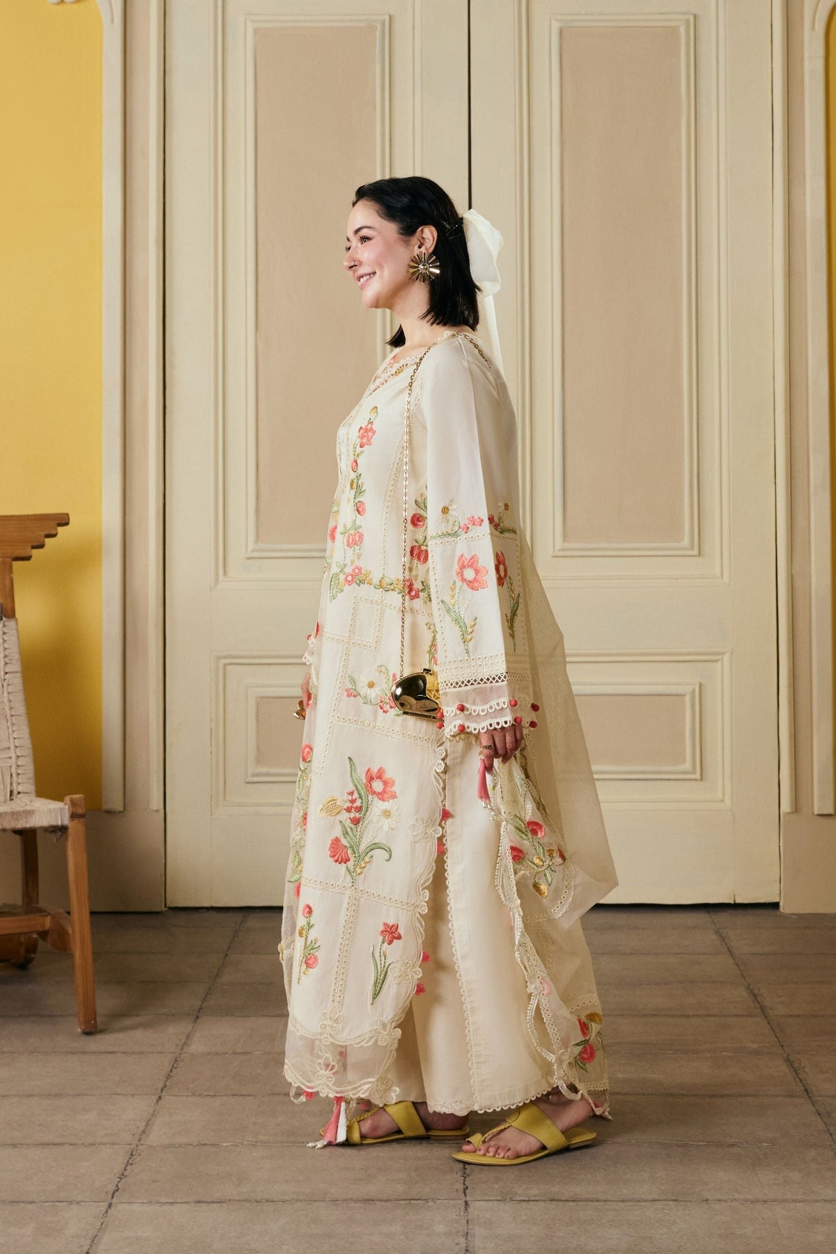 Maryam Hussain | Luxury Lawn 26 Vol 2 | Hala, image 2