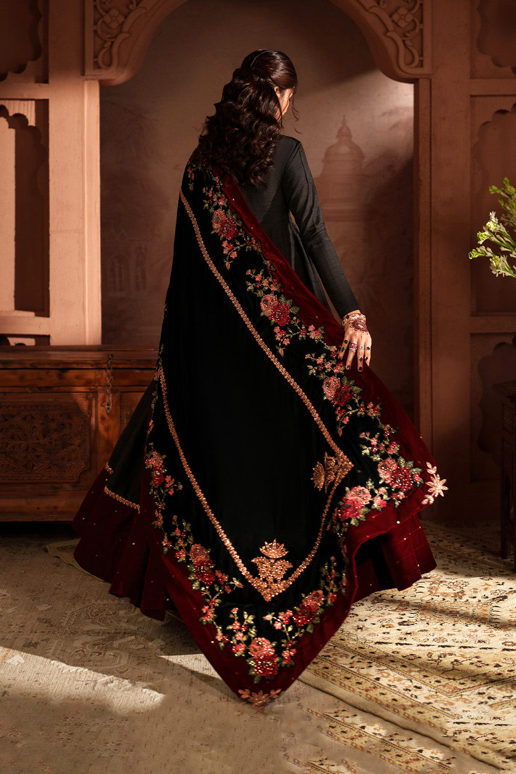 Iznik | Velvet 25 | IV-59 Embroidered Velvet, image 2