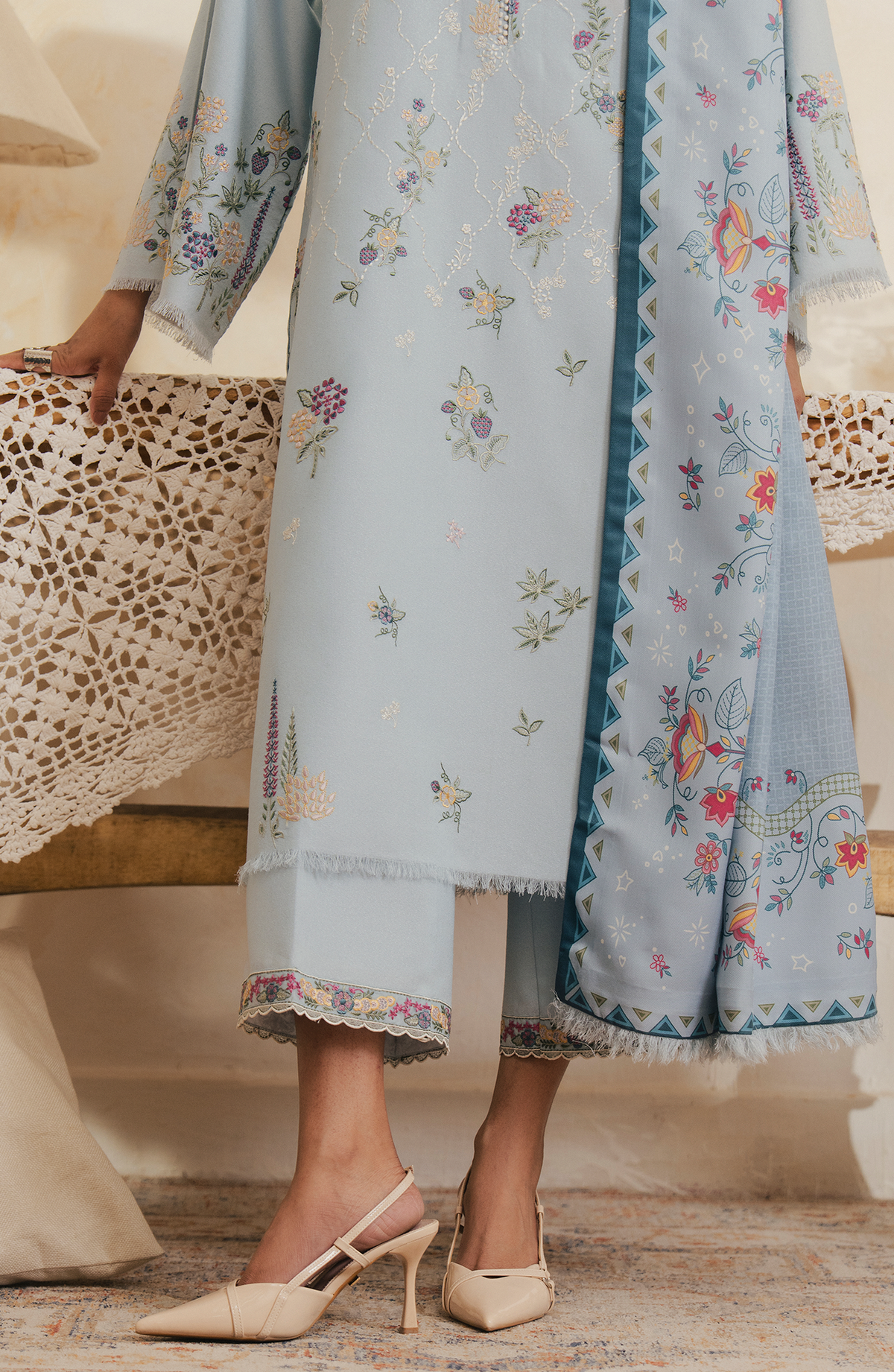 Seran | Winter Embroidered 25 | Alviera-5