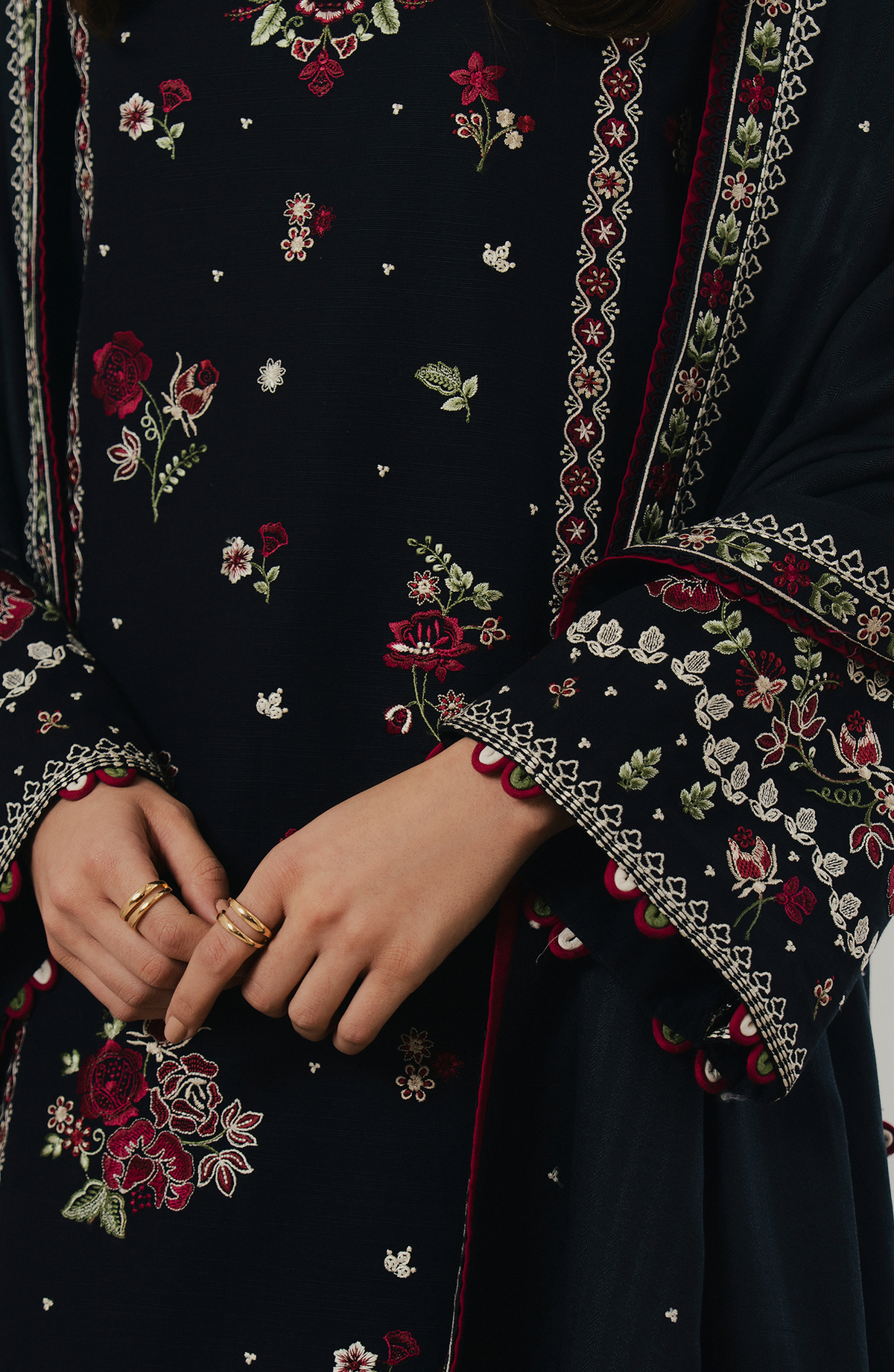 Seran | Winter Embroidered 25 | Noirelle-5