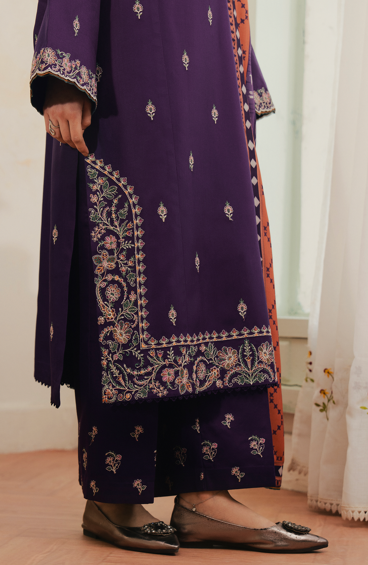 Seran | Winter Embroidered 25 | Aurese-5