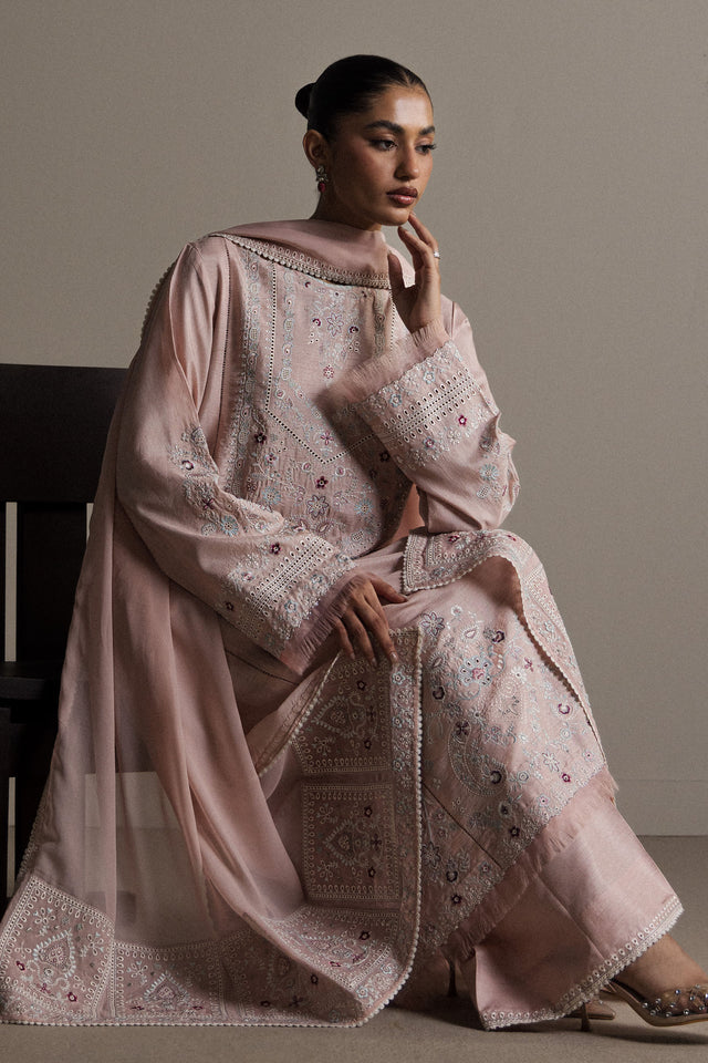 Zara Shahjahan | Festive 26 | NARGIS-4
