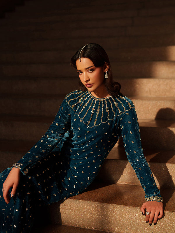 Caia | Luxury Velvet Edit 25 | Nora (Blue)-5