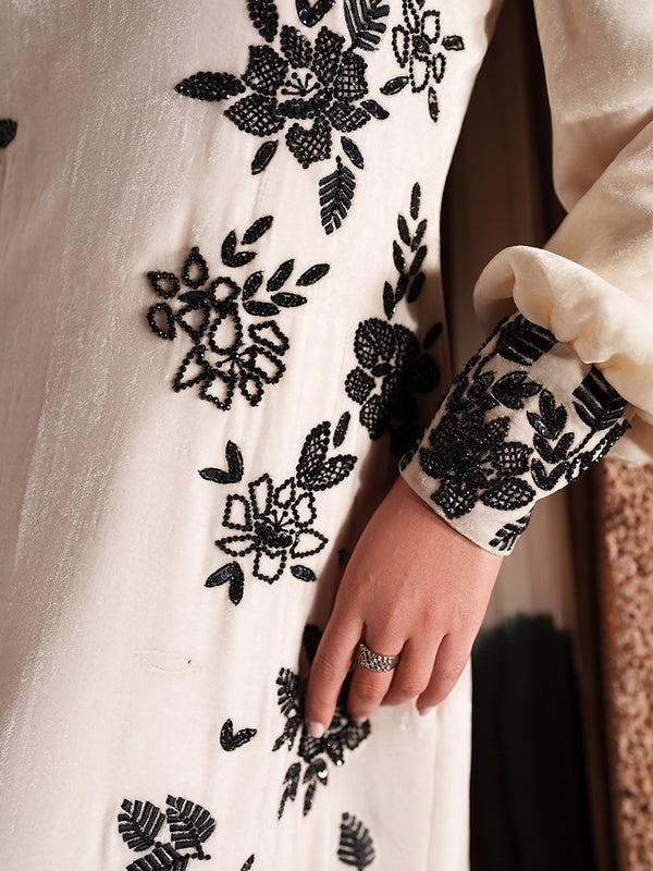Caia | Luxury Velvet Edit 25 | Moonpearl-4