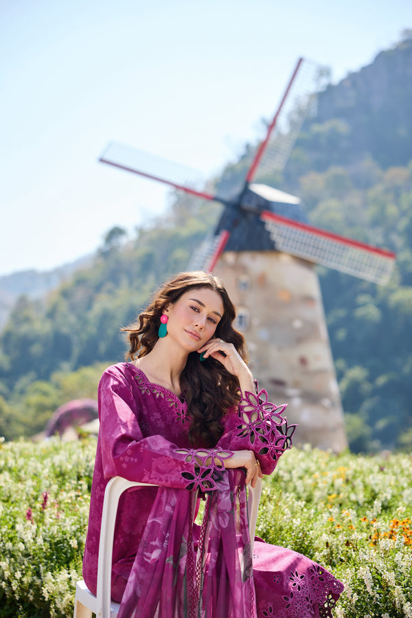 Farasha | Summer Escape 26 | Meadow Arc-7