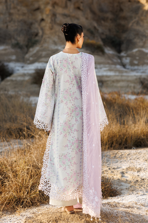 Emaan adeel | Sunlit Groove Luxury Lawn 26 | SUNNY SPLASH-2