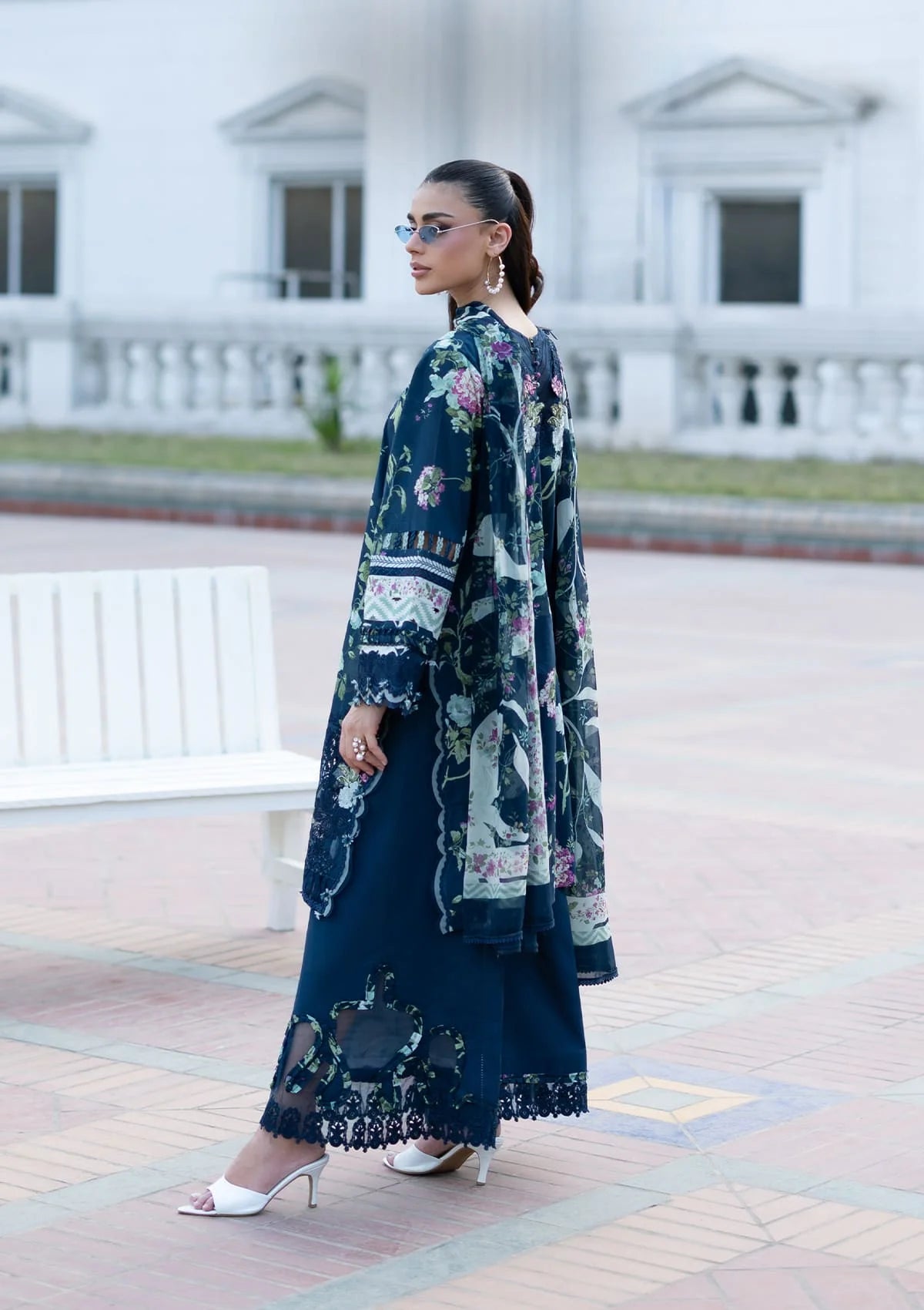 Elaf Premium | Signature Embroidered Lawn with Chiffon Collection 26 | ESG-3A MARIEL, image 2
