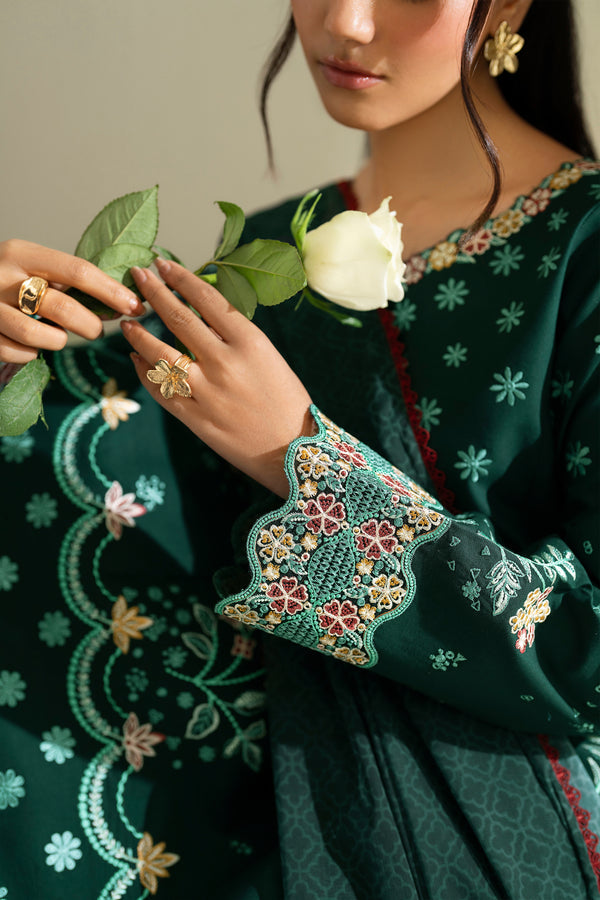 Farasha | Summer Weaves Embroidered Lawn | Willow Green-7