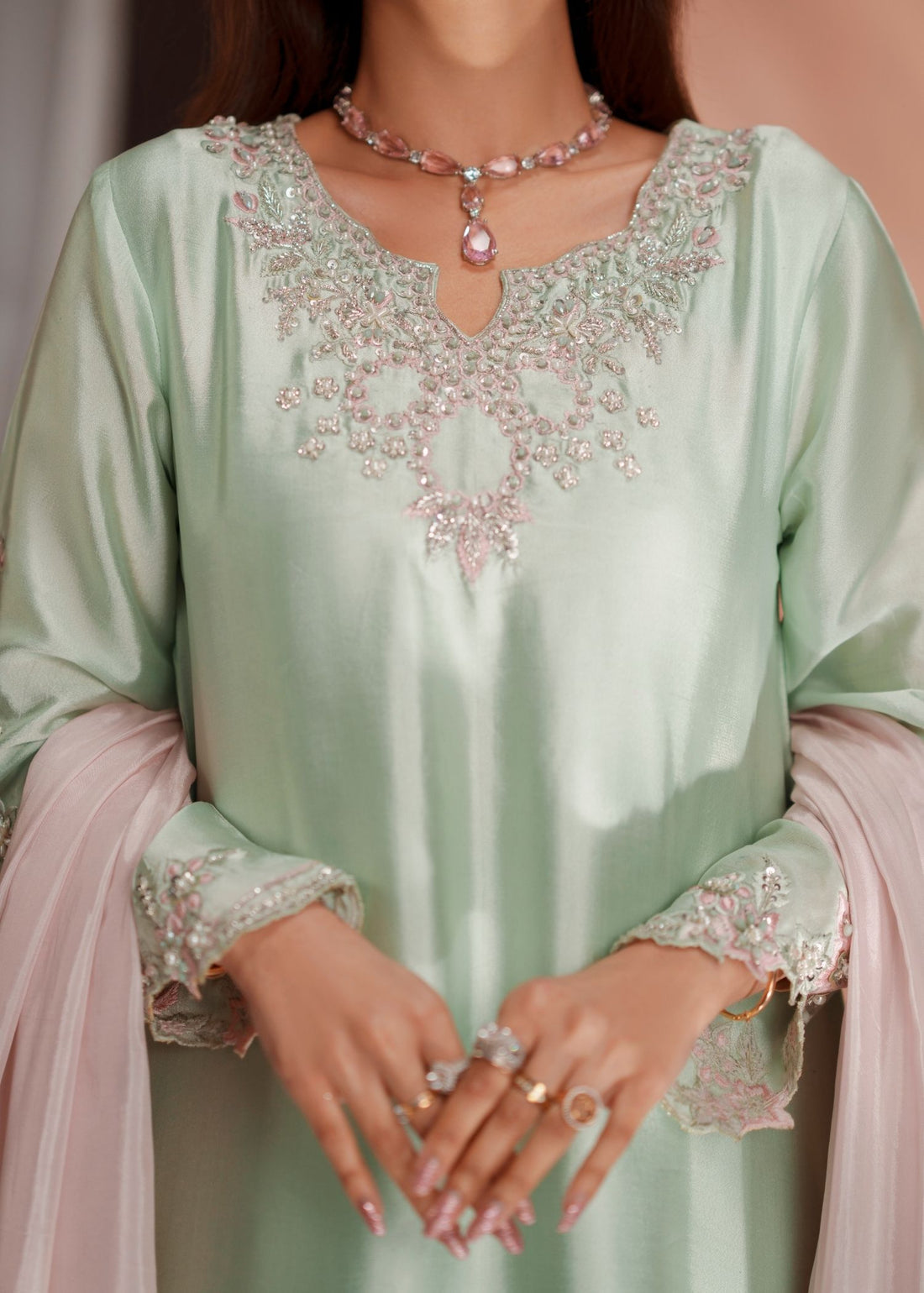 Mehak Yaqoob | Enchante Luxe Edit | Aurea-3