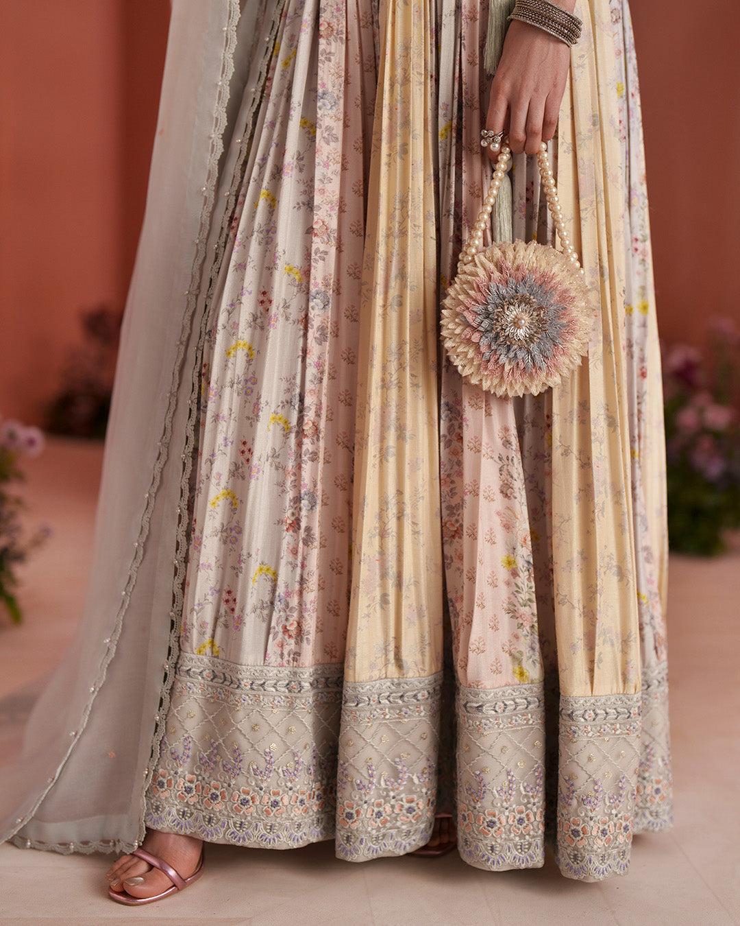 Faiza Saqlain | Roim Pret | Tehani-5