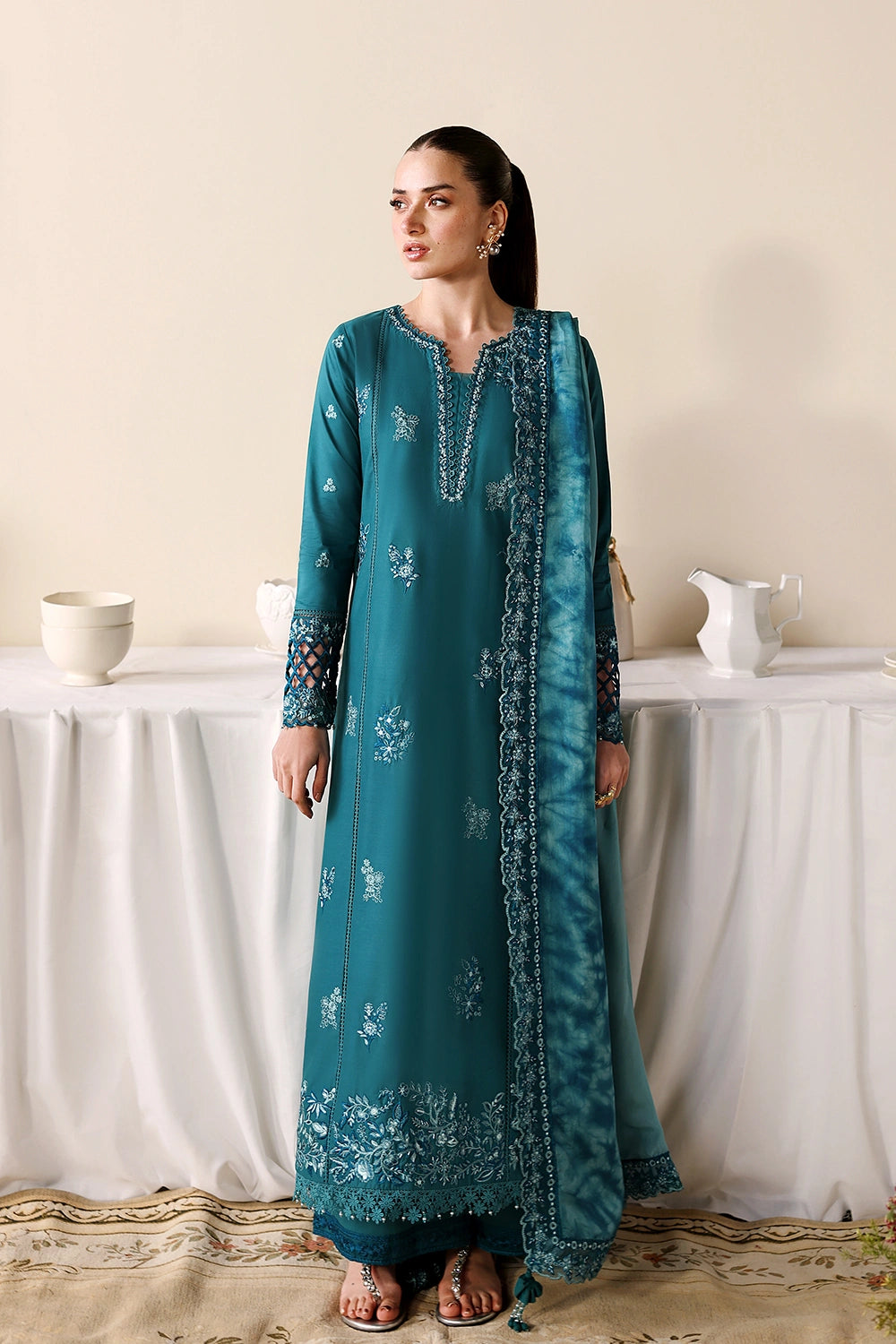 Azure | Luxury Lawn 26 | Sea Breeze, image 6