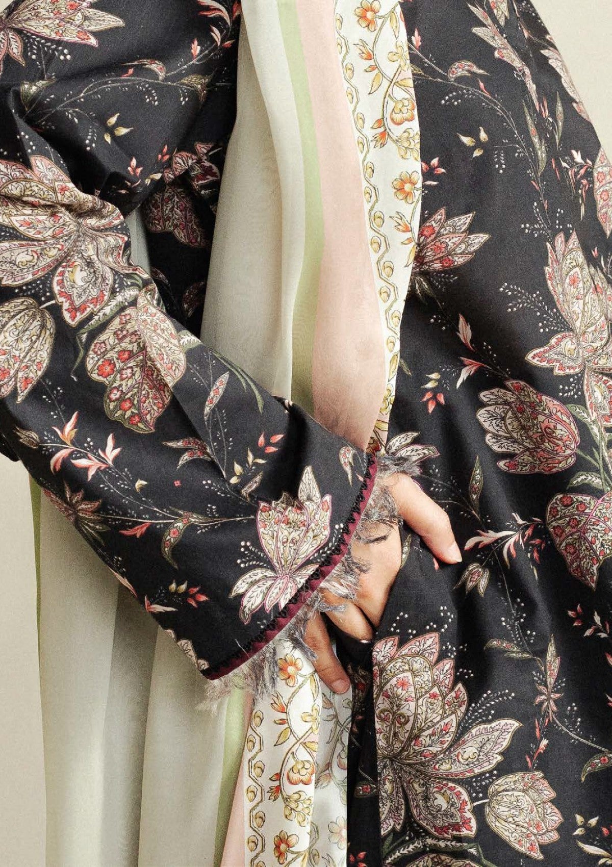 Zara Shahjahan | Coco Prints 25 | Daisy-8B, image 3