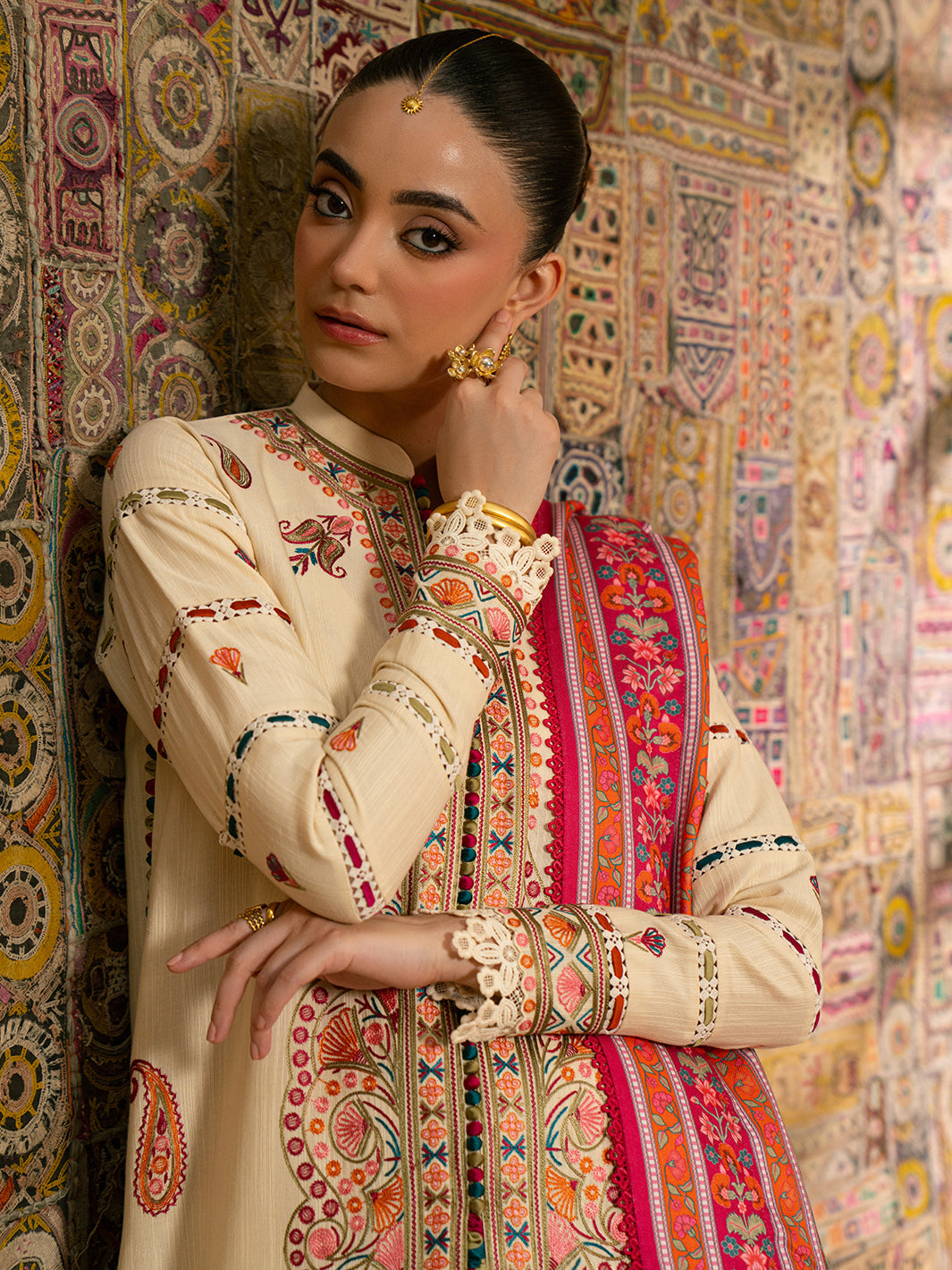 Bin Ilyas | Gulrukh Khaddar 25 | 61-A-7