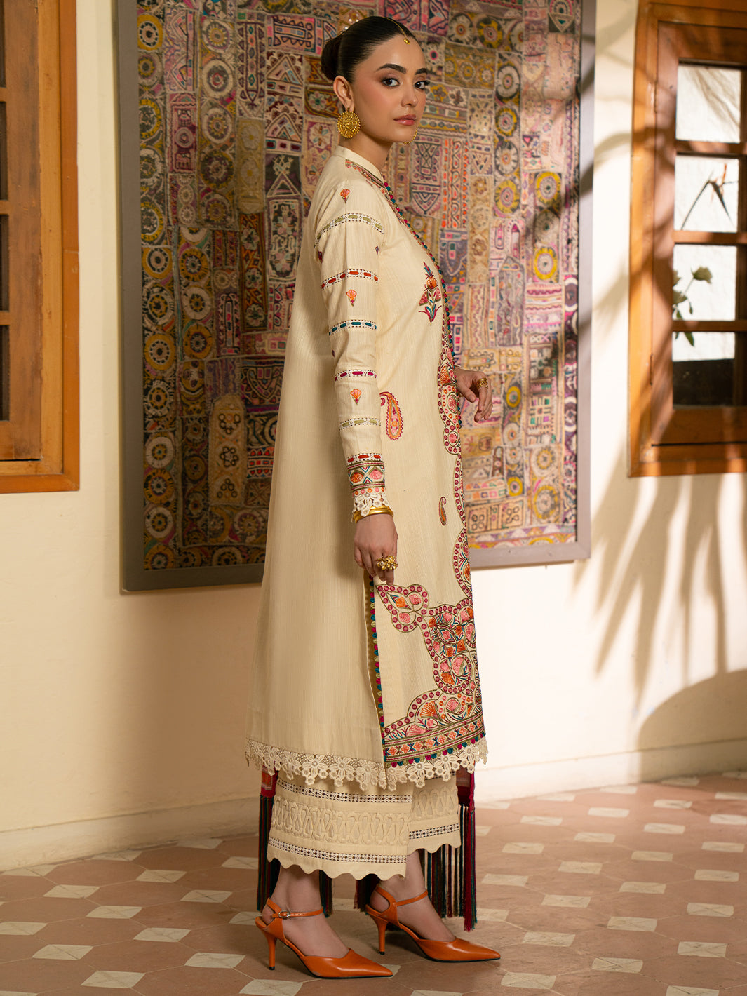 Bin Ilyas | Gulrukh Khaddar 25 | 61-A, image 2