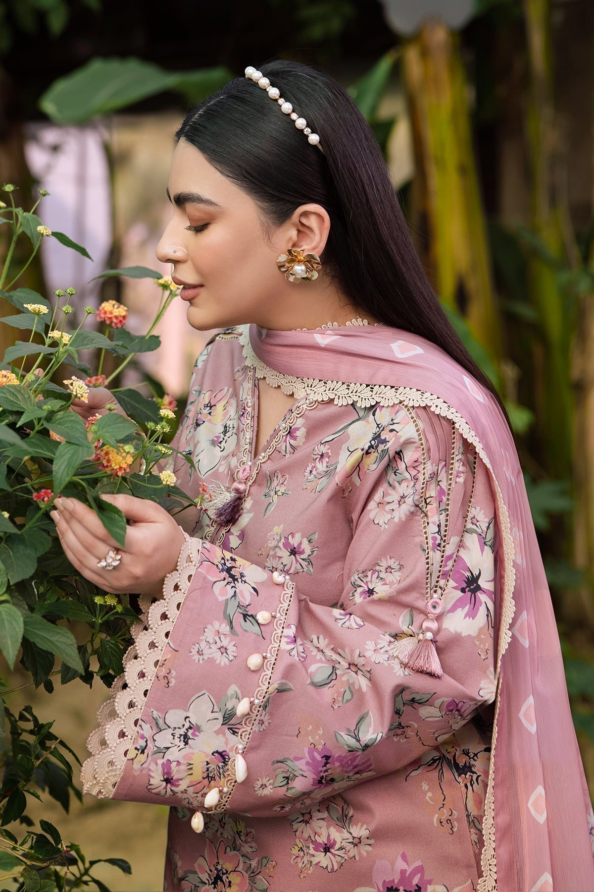 Alizeh | Sheen Lawn Prints 24 | CAMELIA