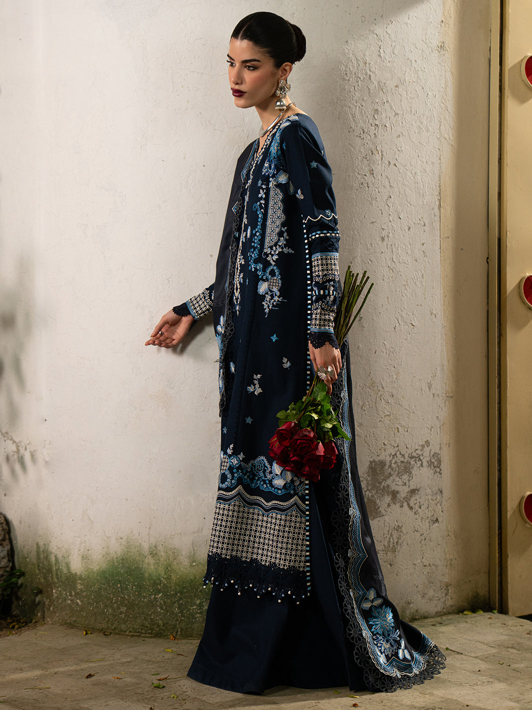 Bin Ilyas | Gulrukh Khaddar 25 | 62-B, image 3