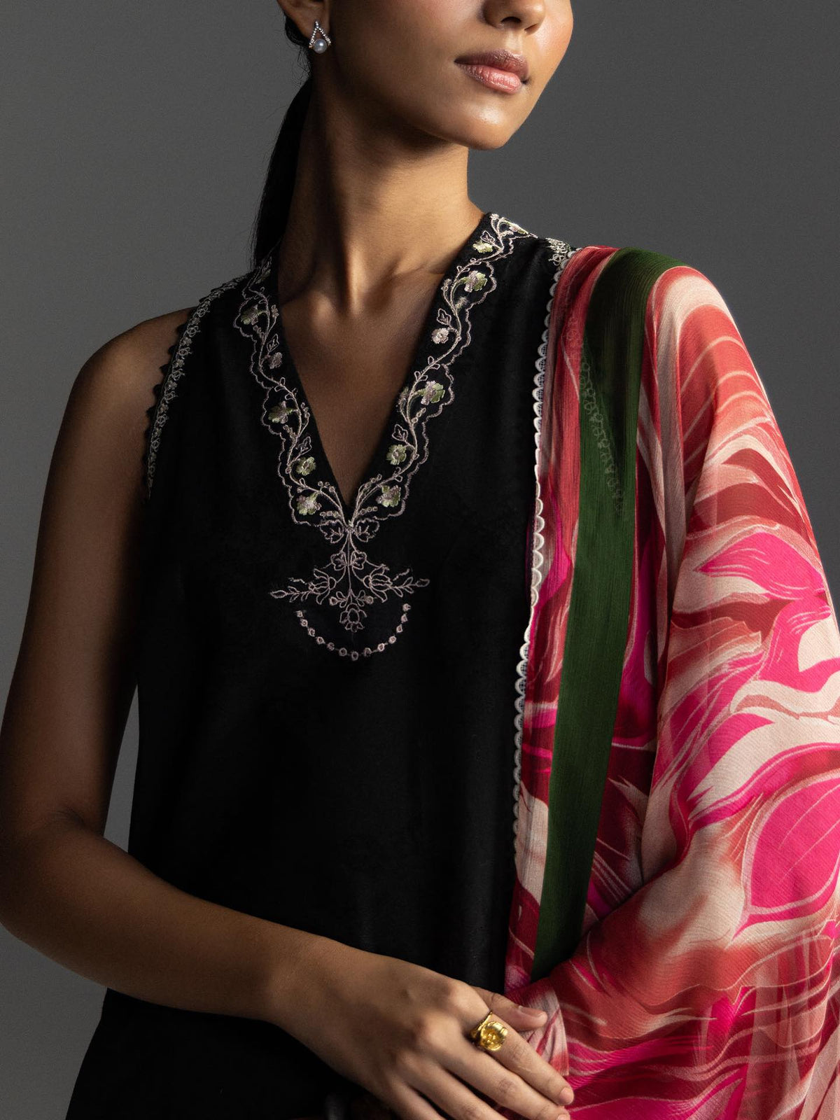 Zara Shahjahan | Coco Lawn 26 | Miro-2B, image 4