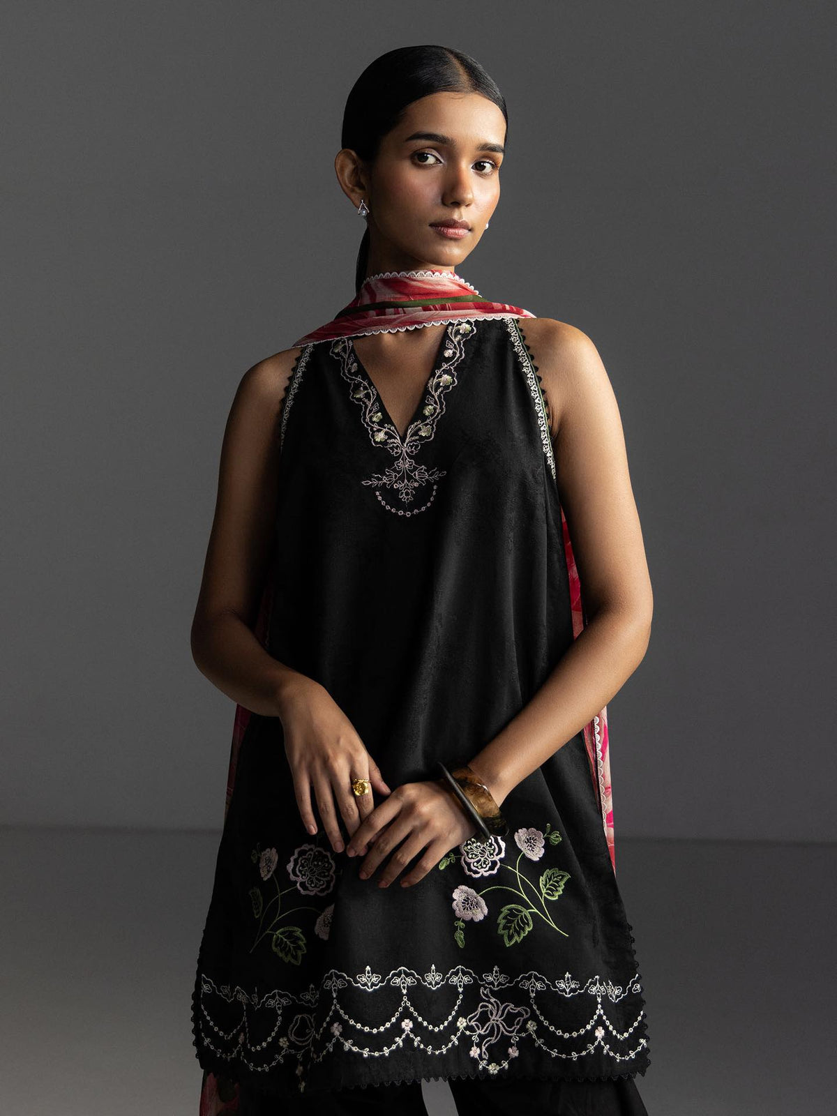 Zara Shahjahan | Coco Lawn 26 | Miro-2B, image 6