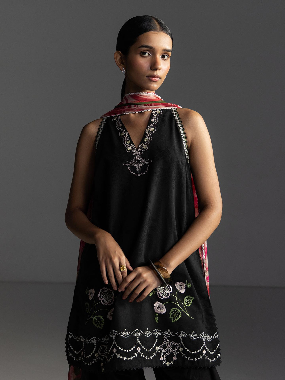 Zara Shahjahan | Coco Lawn 26 | Miro-2B, image 6