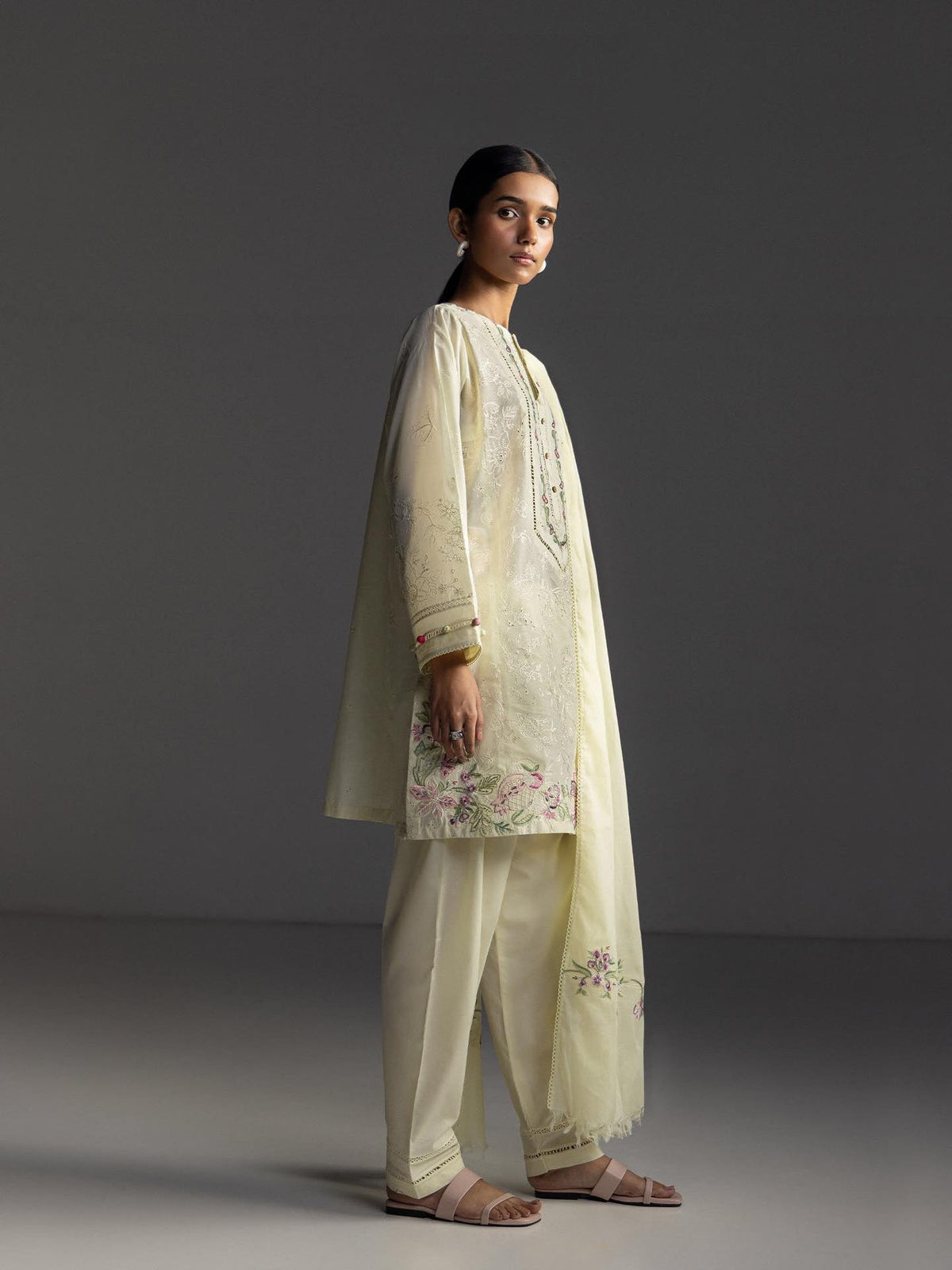 Zara Shahjahan | Coco Lawn 26 | Liora-8B, image 7