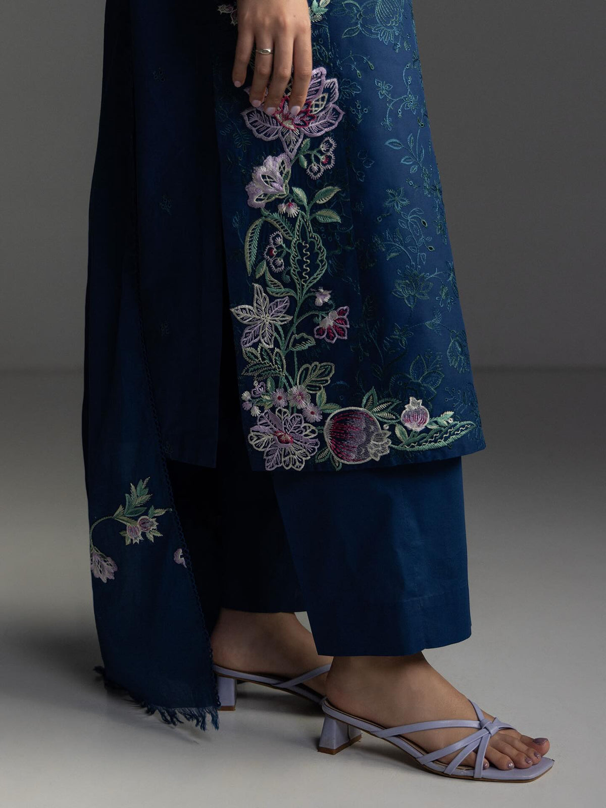 Zara Shahjahan | Coco Lawn 26 | Liora-8A-3