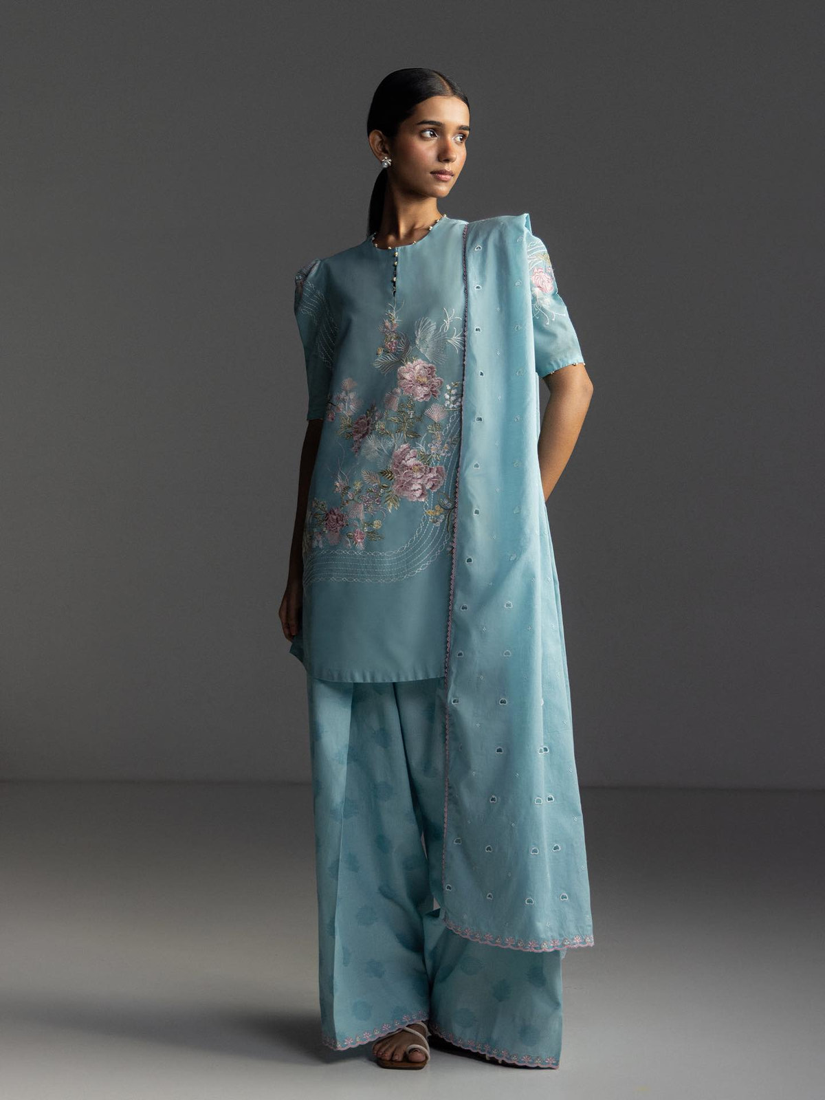 Zara Shahjahan | Coco Lawn 26 | Evia-9B, image 7