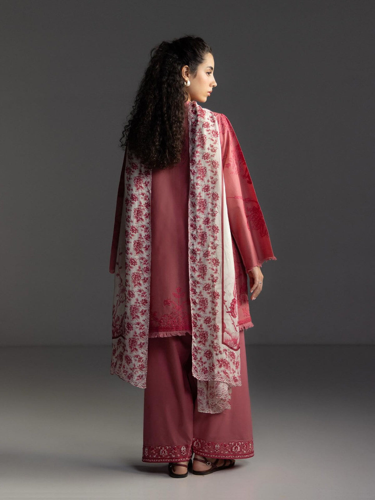 Zara Shahjahan | Coco Lawn 26 | Aviona-3B, image 2