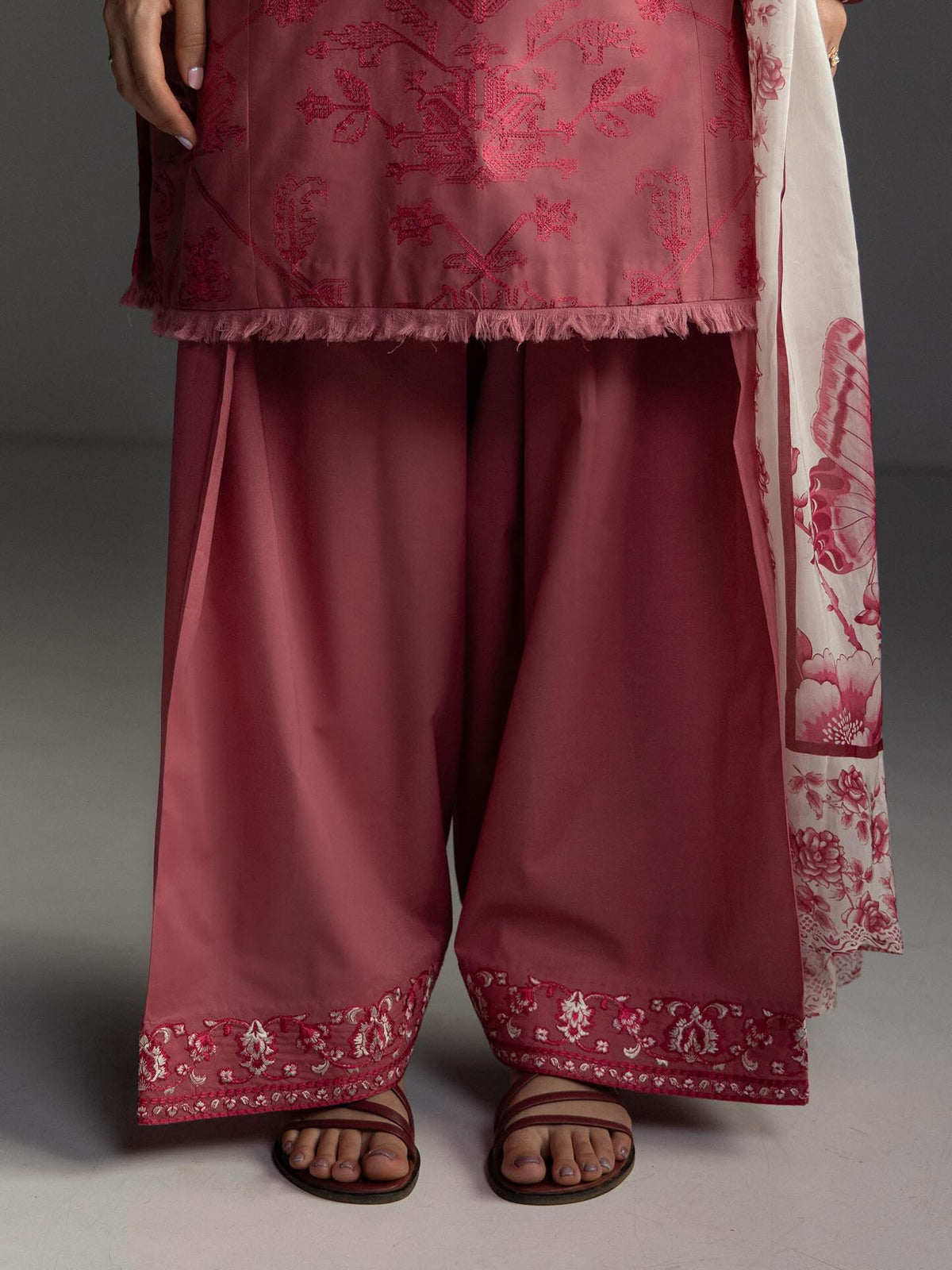 Zara Shahjahan | Coco Lawn 26 | Aviona-3B, image 5