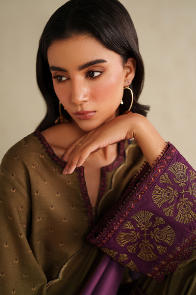 Iznik | Winter Chapter 25 | UE-573 Printed Khaddar