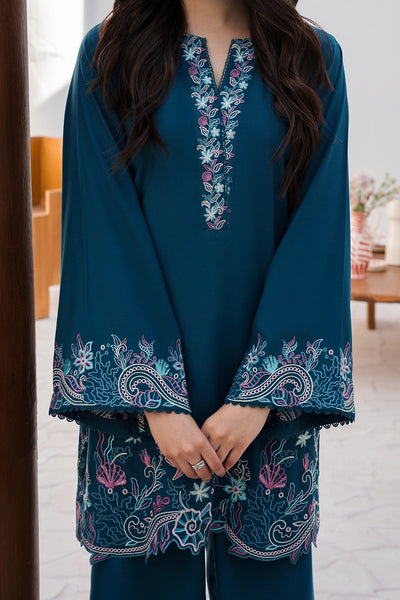 Azure | Chic Essentials | Aquamarine