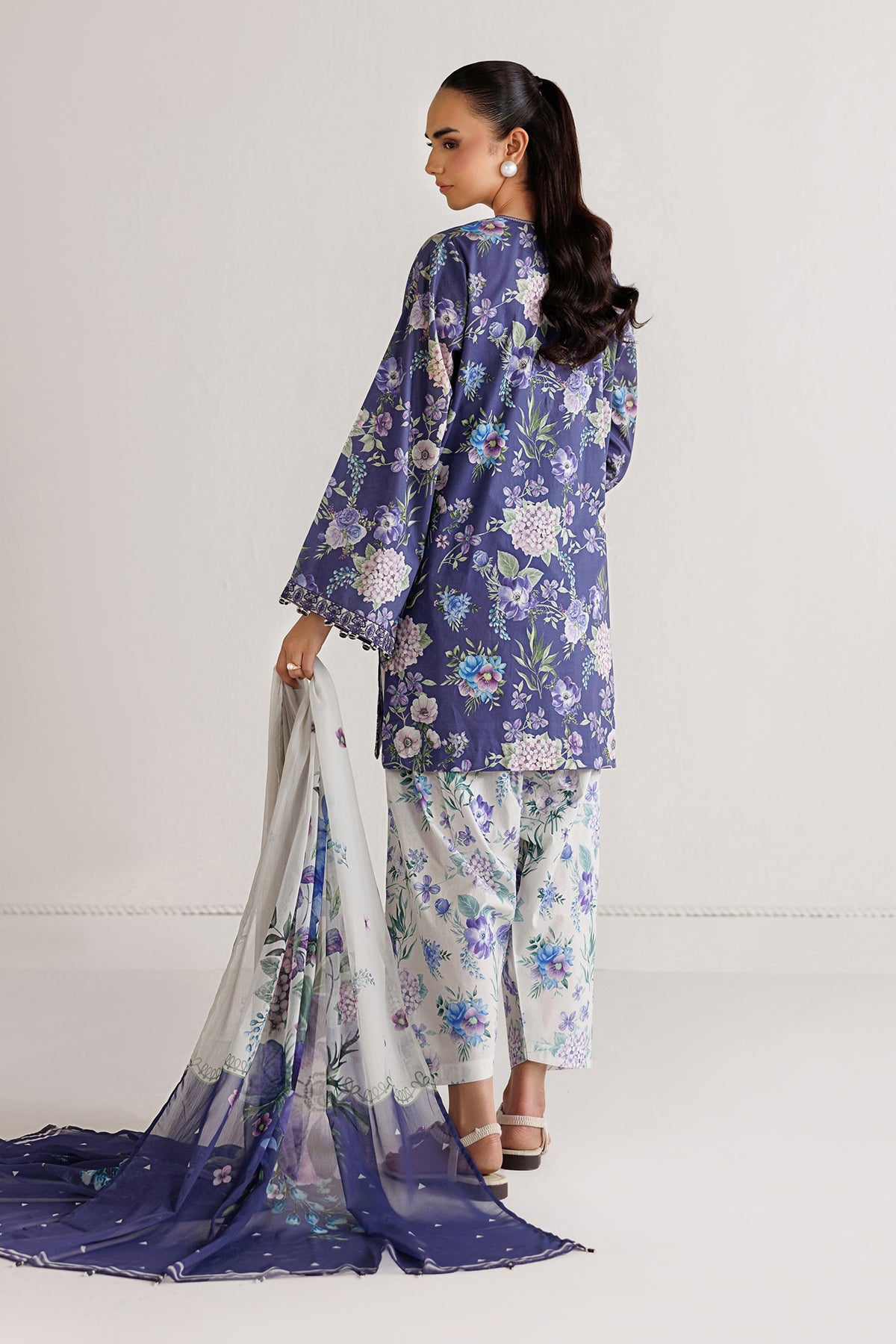 Baroque | Luxury Summer Pret |  UF-4496, image 2