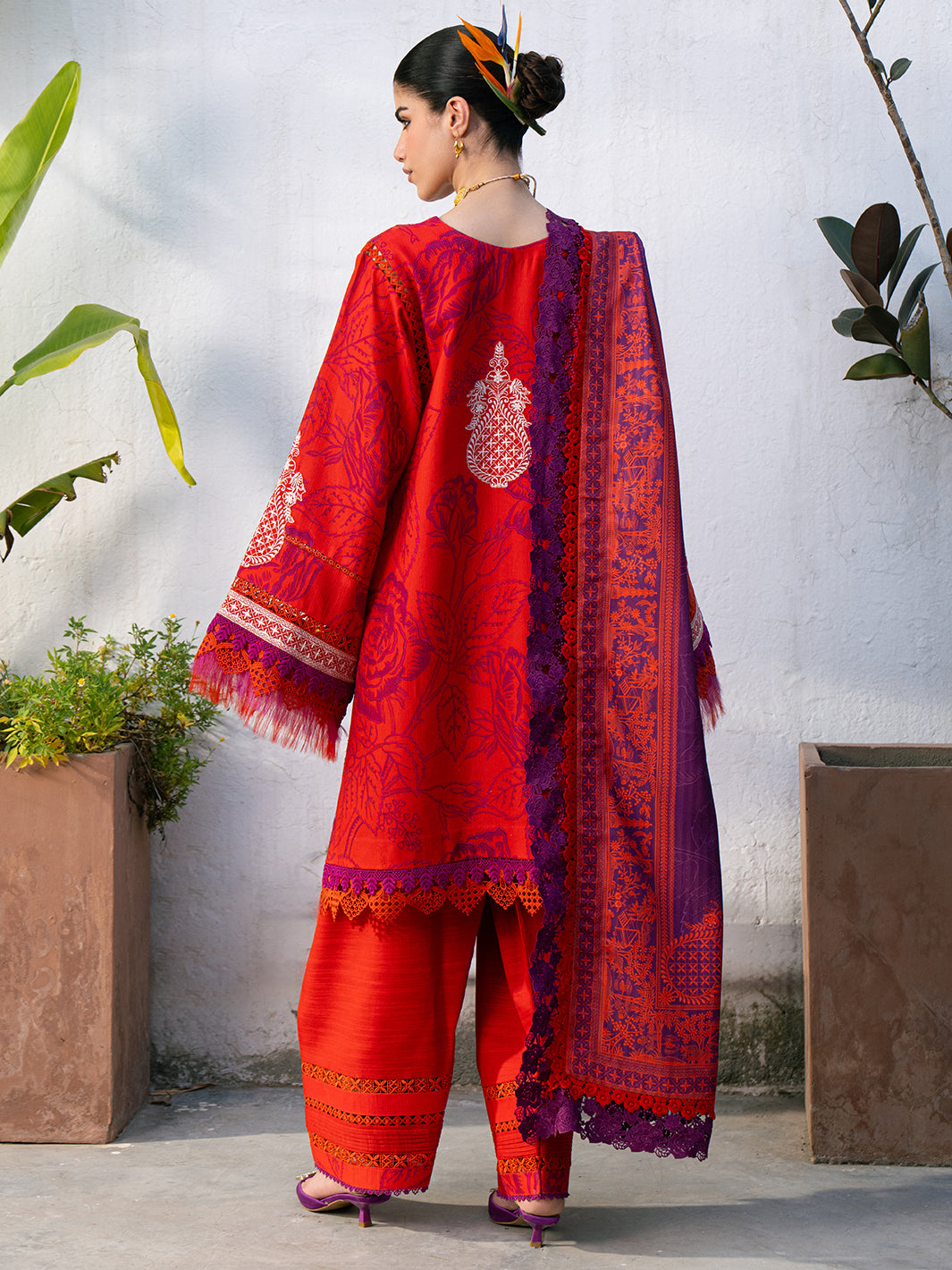 Bin Ilyas | Gulrukh Khaddar 25 | 65-B, image 2