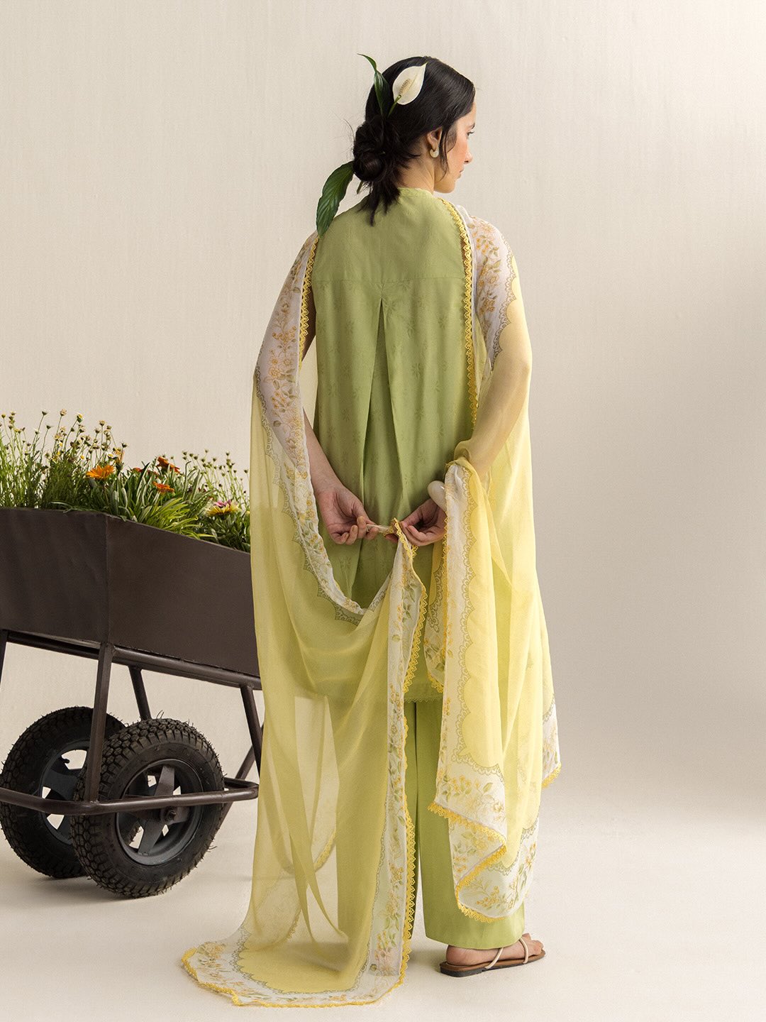 Zara Shahjahan | Coco Lawn 26 | Ines-6B, image 2
