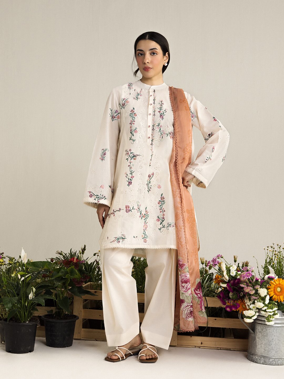 Zara Shahjahan | Coco Lawn 26 | Yura-3A-1
