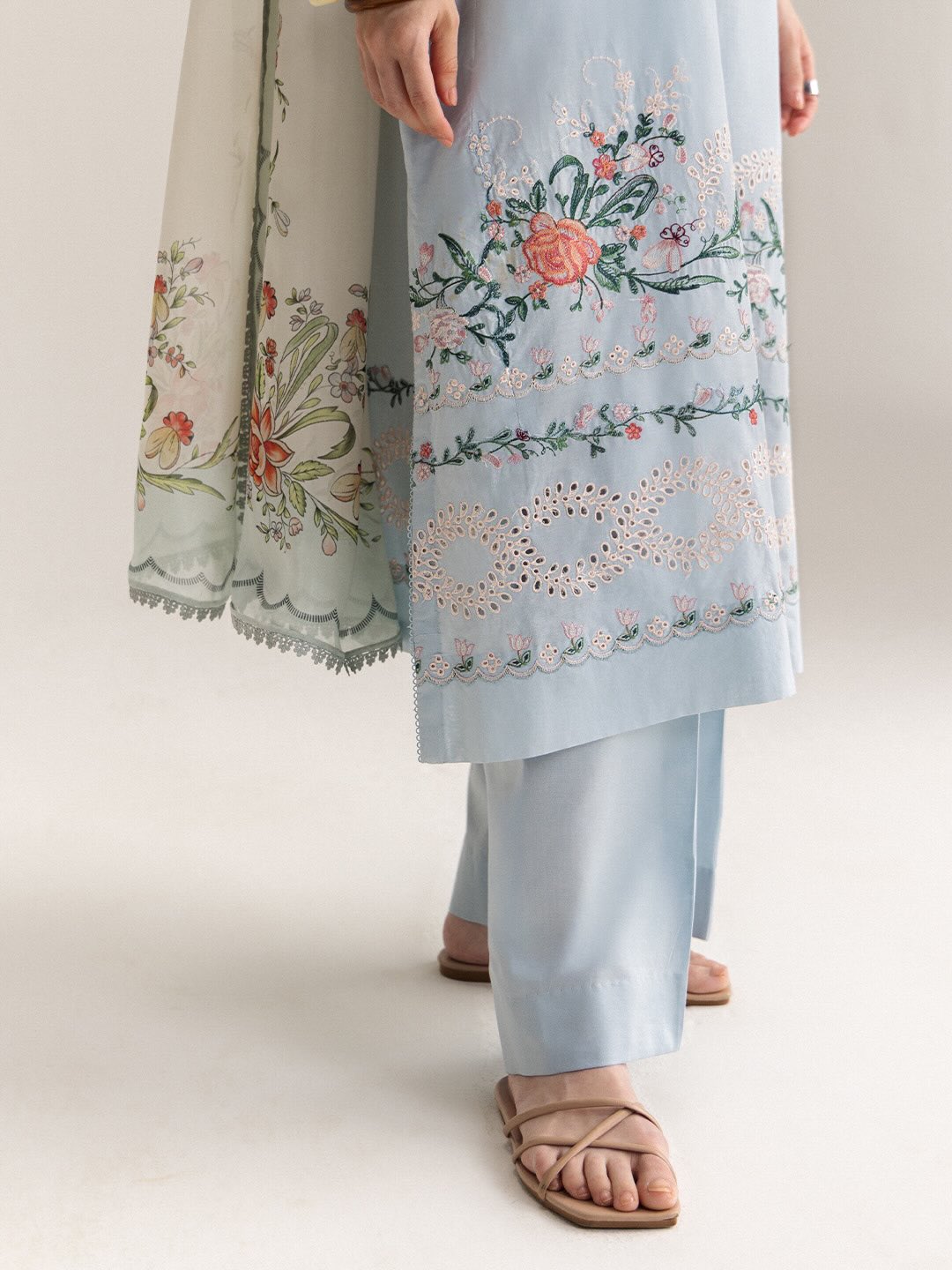 Zara Shahjahan | Coco Lawn 26 | Kian-8B-4