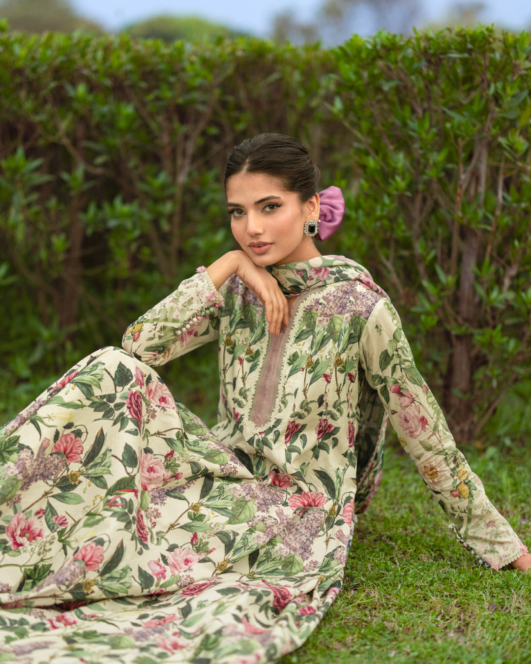 Elaf Premium | Bridgerton Prints 26 | EPB-3B PETALINE, image 3