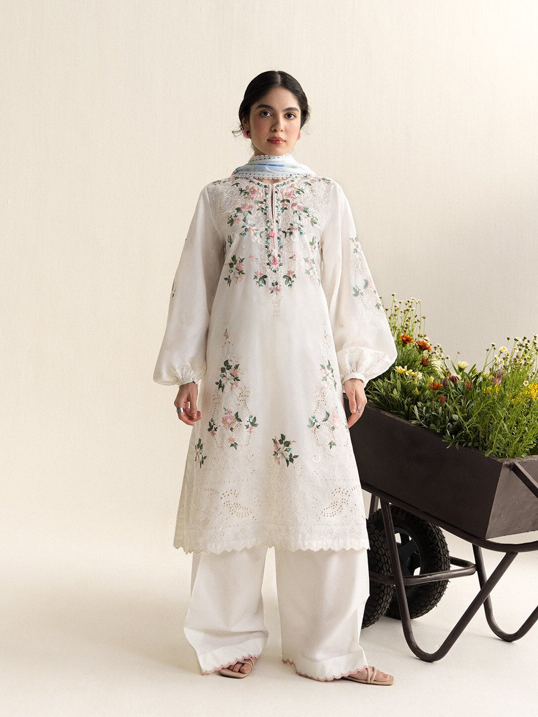 Zara Shahjahan | Coco Lawn 26 | Arlo-7A